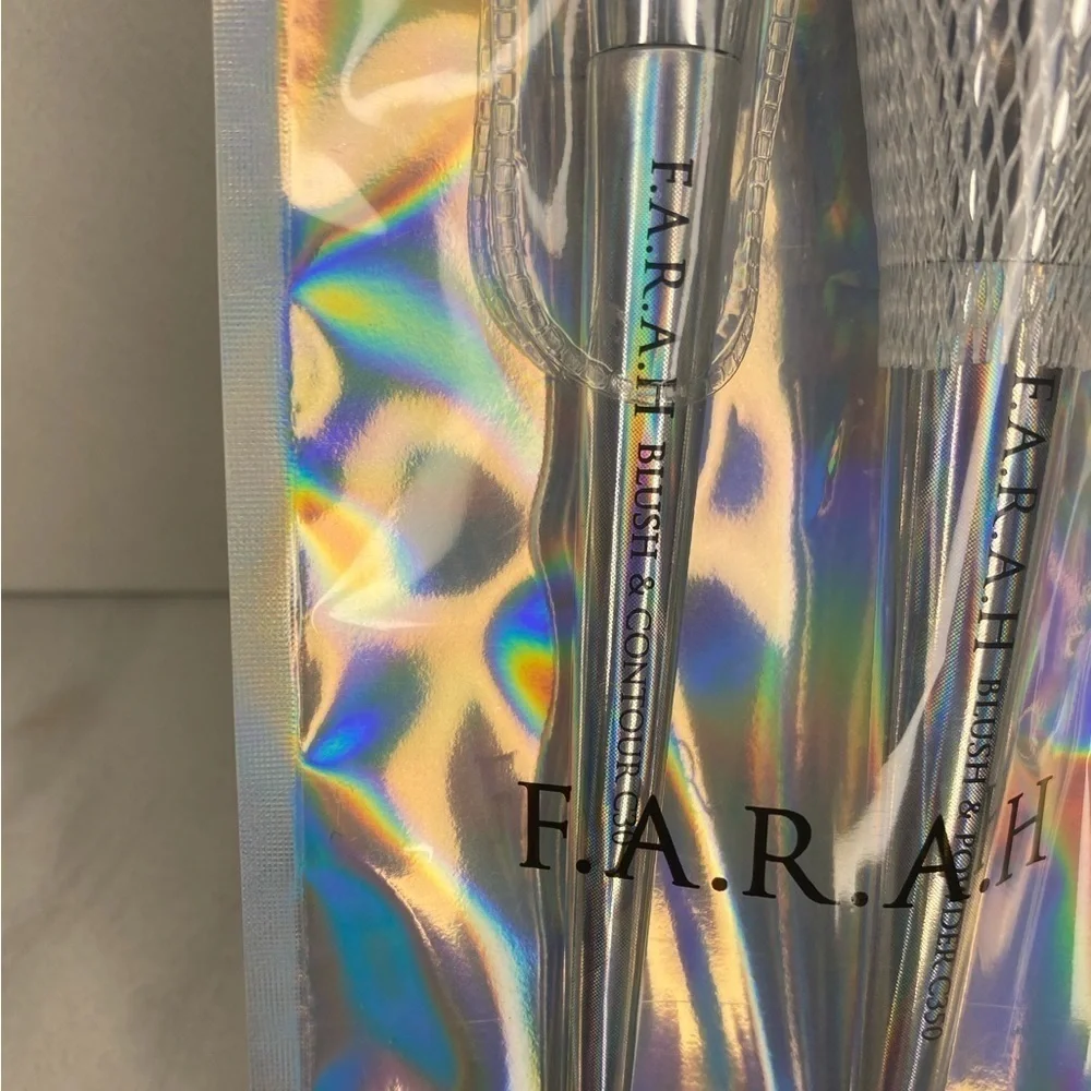 2 for $15 or 3 for $20 F.A.R.A.H. Essential Duo brush set